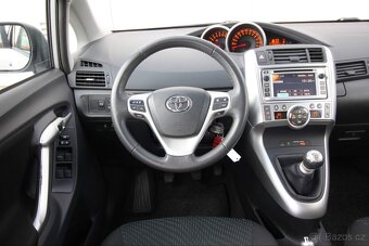 VERSO AR2,1.8i-108kw,TRAVEL,Navi,Kamera,r17,Servis TOYOTA - 16