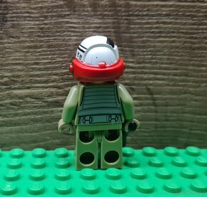 LEGO minifigurky - 16