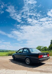 BMW E30 318is - 16