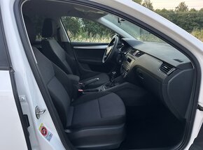 ŠKODA OCTAVIA 1.6 TDI AMBIENTE COMBI/ZÁRUKA/PODZIMNÍ SLEVA - 16