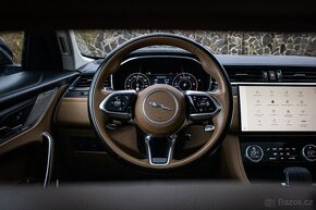 Jaguar F-Pace 3.0d D300 SE, 1.majiteľ,Nelakované, HUD, pano - 16