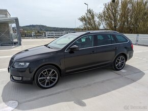 Škoda Octavia III kombi 2.0TDi 110kW DSG,panorama,tažné - 16