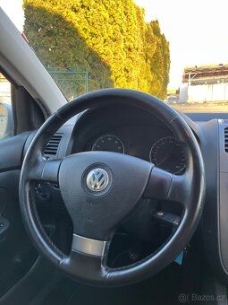 Volkswagen Golf 5 1.6 Benzin + LPG = 75kW, rv 2009 = - 16