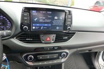 Hyundai i30 Combi 1.6CRDi,85kw,12/2020,ČR,1majitel,-21%DPH - 16