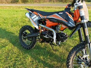 Pitbike Shark 125ccm E-START 4T 17"/14" oranžová nová - 16