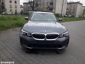 BMW 318d Luxury line - 16