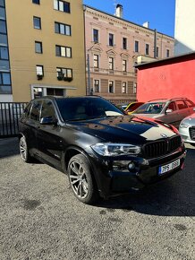 BMW X5, xDrive30d F15 Mpaket Ojeté, 2017, 211000 km 2 sady k - 16