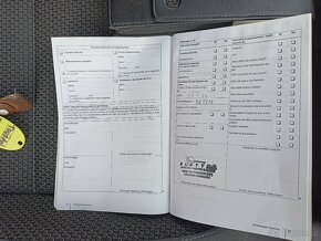 VW Touran 1,6 tdi 7 míst servisované, bez koroze - 16