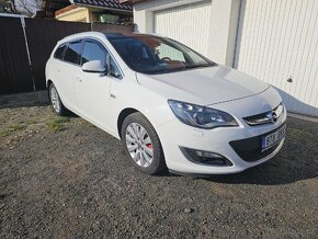 Opel Astra ST 82tkm, 1.6ctdi 100kw 1. Majitel, 2 sady kol - 16