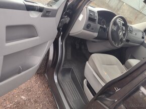 Volkswagen Transporter T5 1.9TDI - 16