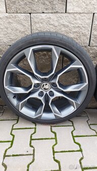 Alu kola 5x112 R19 Octavia III Rs X-tremr 19 - 16