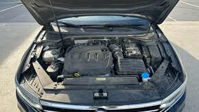 VW Passat 2.0tdi Elegance Facelift 2021rok DSG - 16