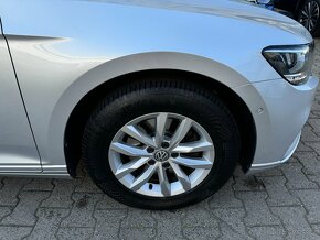 VW Passat B8  2.0TDI 110kW DSG ACC Tažné Navi Kamera Webasto - 16