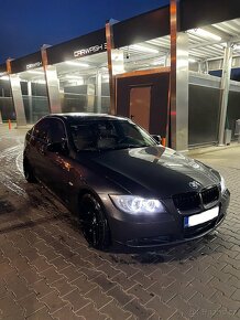 BMW E90 325D - 16