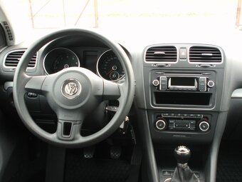 Volkswagen Golf 5dv. 1,4 16V vyhř.sed,parksenzP+Z,mod2012 - 16