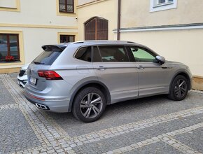 Prodám VW Tiguan Allspace 2.0 TSI R-LINE - 16