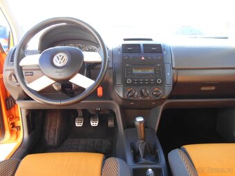 VW POLO CROSS 1.6i 77KW 16V R.2008 SERVISNÍ KNÍŽKA - 16