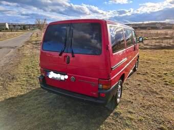 VW Transporter T4 2.5 TDI 65kw 6míst Model 2002 - 16