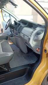 Renault Trafic s profi dílnou - 16