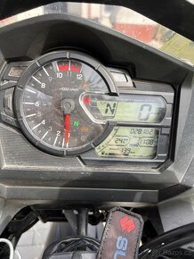 Suzuki V-Strom DL 650 - 16