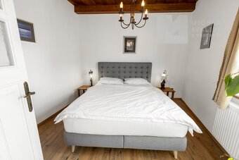 Prodej rodinného domu se dvěma apartmány , 136 m2, Pozemek 5 - 16