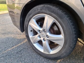 Honda Accord Tourer 8G (VIII, CW) 2,4 benzín AT - 16