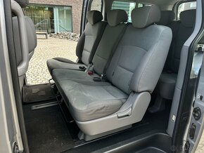 Hyundai H1  2.5CRDi 100kW 8 MÍST TAŽNÉ 1.MAJITEL SENZORY - 16