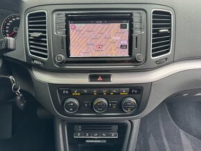 VW Sharan 2.0 TDI 110kW DSG ACC DYNAUDIO Kamera Navigace - 16