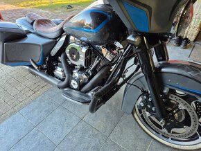 Harley Davidson Street Glide Road Glide Bagger - 16