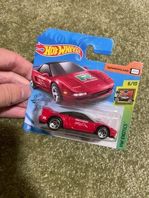 Hot wheels - 16