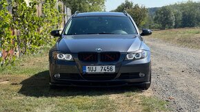 BMW E91 325i Touring - 16