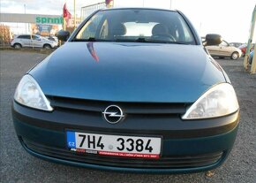 Opel Corsa 1,0 12V Club benzín manuál - 16