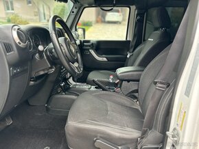 Jeep Wrangler Rubicon 3.6i V6 1.majitel, zakoupeno v ČR -DPH - 16