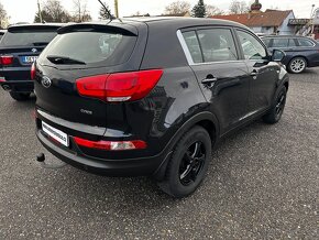 KIA SPORTAGE 1,7 CRDI -- MÁLO KM-HEZKÝ STAV-TAŽNÉ - 16