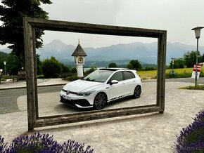 Vw golf Gti clubsport mk8 nájezd pouze 8tis. - 16