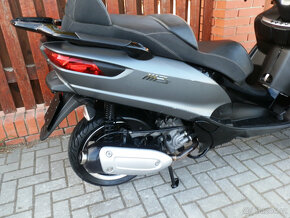 Piaggio MP3 300 - 16