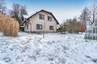 Velký rodinný dům u lesa na okraji  Letohradu, ul.Taušlova.  - 16