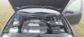 Volkswagen golf IV 2.3 v5 - 16