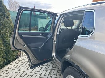 VW Tiguan Life 2.0 TDI 103kW DSG serviska - 16