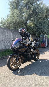 Yamaha R6 - 16