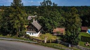 Skalsko, prodej roubenky o zast. pl.  135 m2 na pozemcích 3. - 16