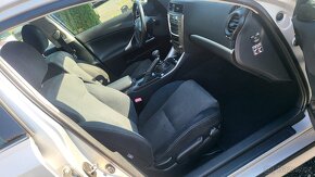 LEXUS IS 220d 110kW 2012,SERVISNÍ KNIHA - 16