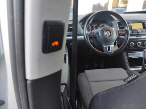 VW Sharan r. 2014, 148.000km, 103 kW, 7 míst, navi, el.dveře - 16