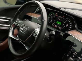 Audi E-tron 55 - 16