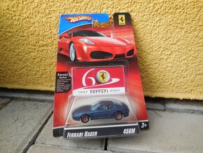 Ferrari Racer modely Hot Wheels - 16