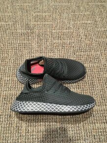 19x Dámské sportovní tenisky Adidas Deerupt Runner - 17