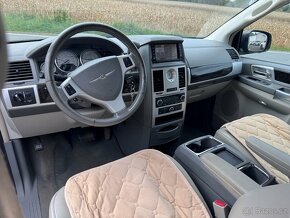 Chrysler Grand Voyager 2,8 CRDi RT 2010 - 17