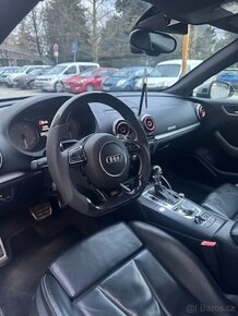 AUDI VOLANT CARBONOVY - zkoseny - karbon - perforovana koža - 17