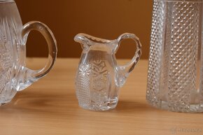 Sklo a porcelán různe prodám prvnich 20fotek - 17