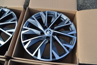 4ks NOVÉ orig.alu disky R18 Škoda Karoq/Seat Ateca, 5x112 - 17